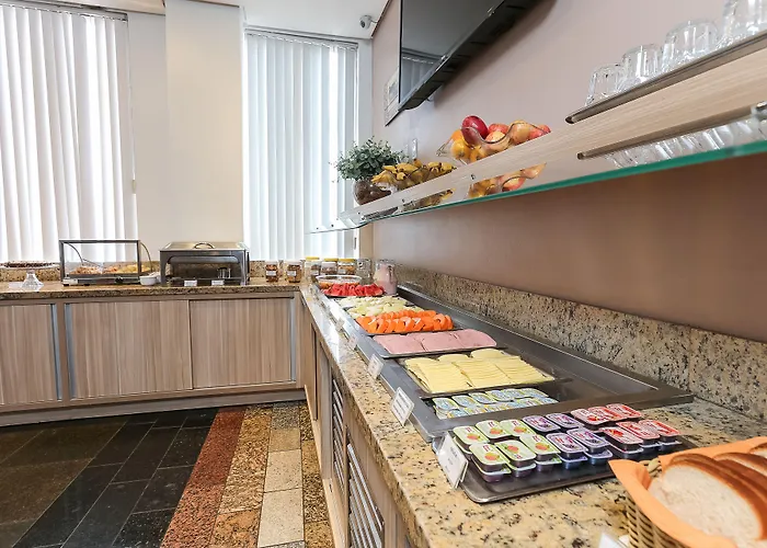 Hotel Expressinho Aeroporto 3*