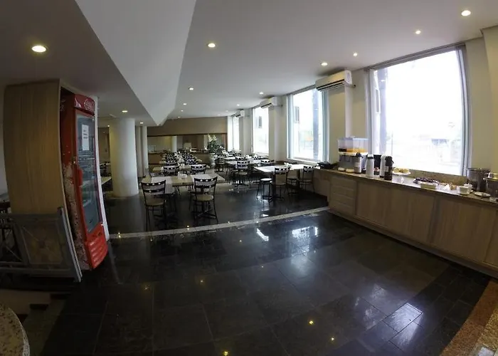 Expressinho Aeroporto Hotel 3*